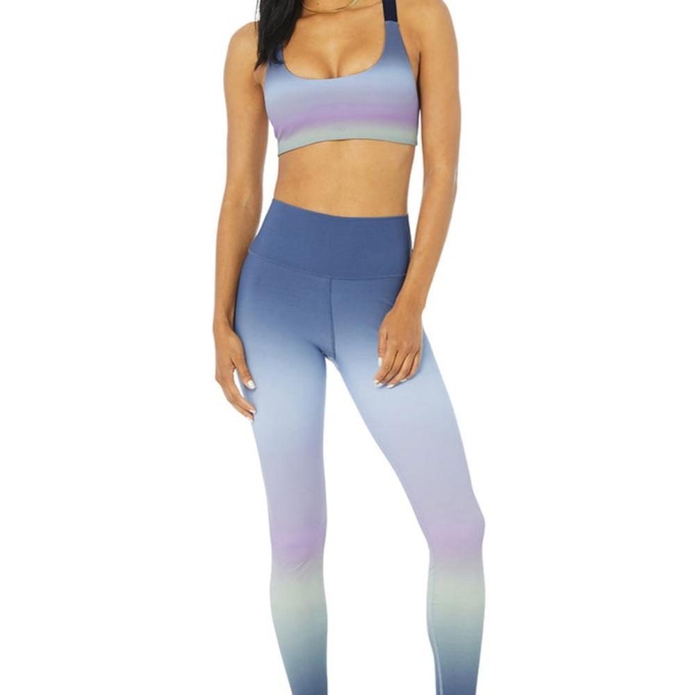 Alo Gradient Dusk Sky Women's Activewear Set